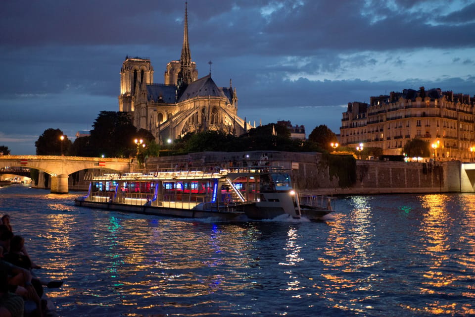 Paris: Eiffel Tower Dinner Cruise with a Moulin Rouge Show - Eiffel Tower at night: the views you can actually plan around