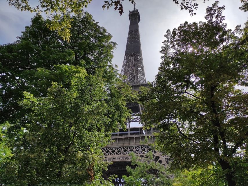Paris: Eiffel Tower Entry Ticket with Optional Summit Access - Inside the tower: security, elevator lines, and how 90 minutes can stretch