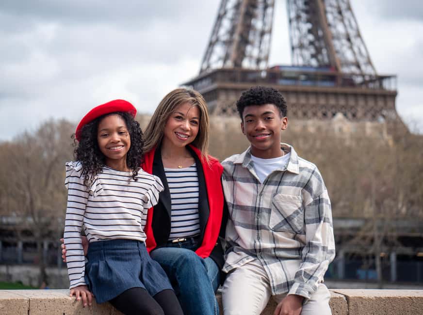 Paris: Eiffel Tower Private Photoshoot Experience - Should you book this Eiffel Tower private photoshoot?