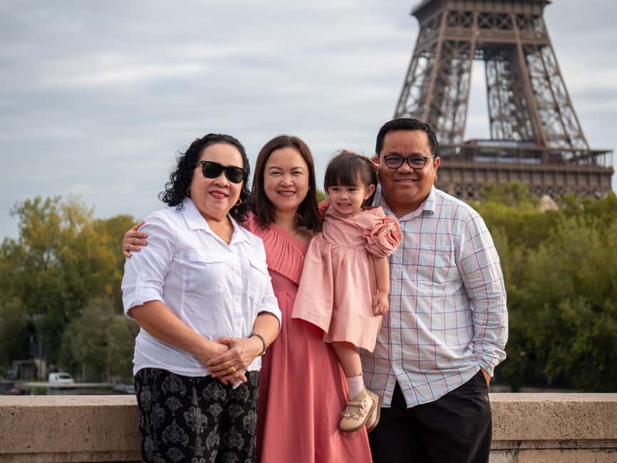 Paris: Eiffel Tower Private Photoshoot Experience - What you’re really paying for: coaching, confidence, and a Paris local eye