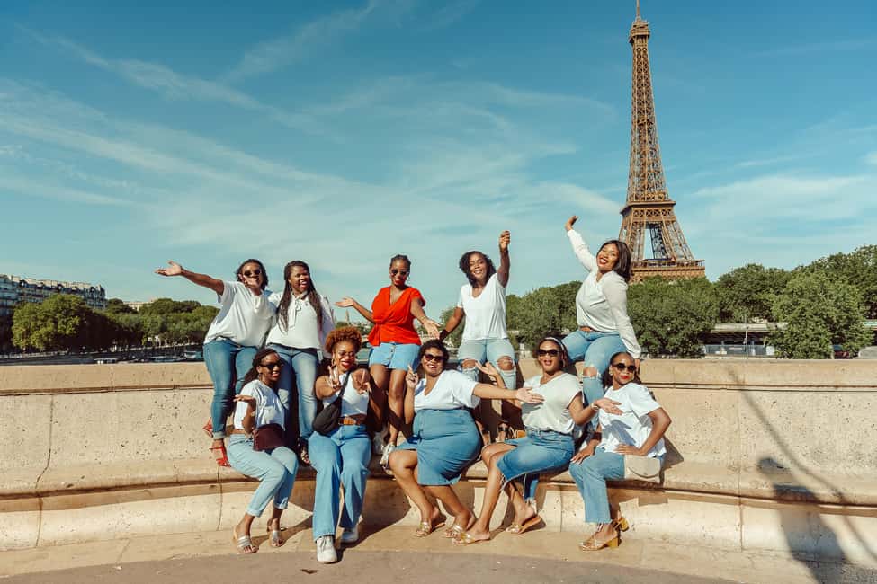 Paris: Eiffel Tower Street Photoshoot - Key things that make this photoshoot work