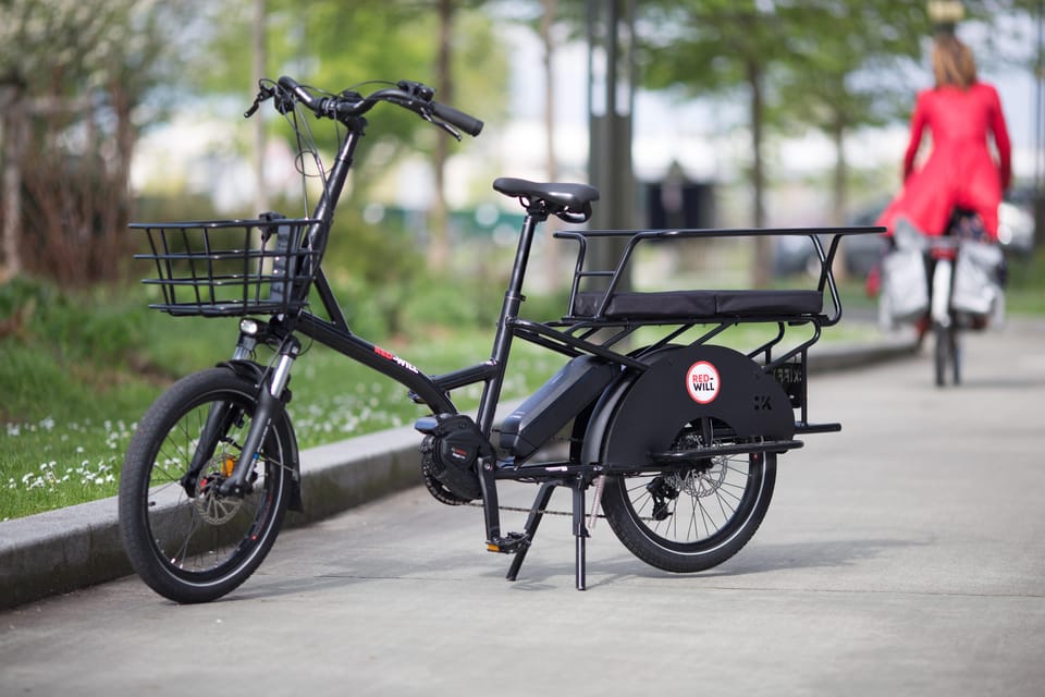 PARIS: Family e-bike longtail renting - Who Should Book This Longtail E-Bike Rental