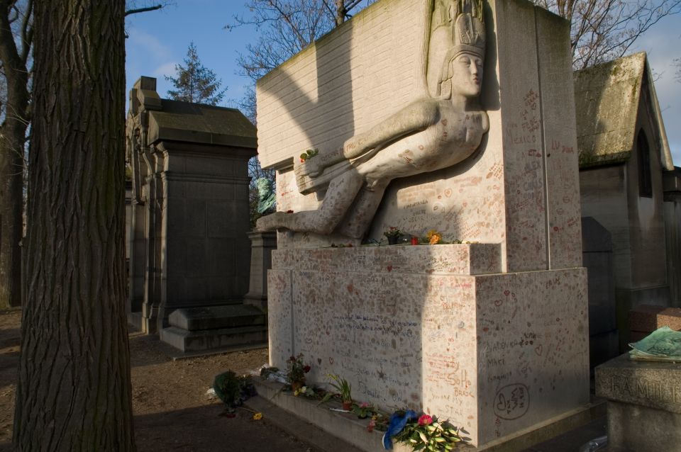Paris: Famous Graves of Pere Lachaise Cemetery Guided Tour - Value check: is $15 for a guided cemetery tour a good deal?