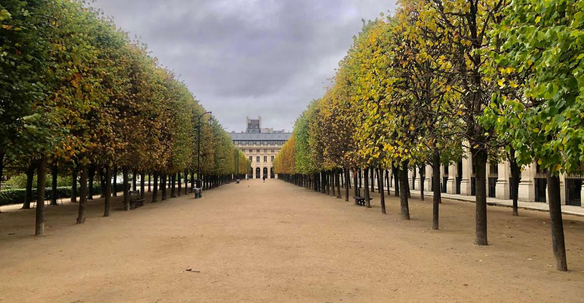 Paris: Fashion History Walking Tour in the Heart of Paris - Meet Your Fashion-Industry Guide by the Comédie-Française