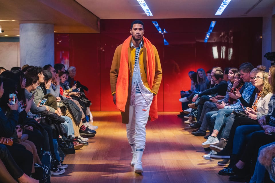 Paris: Fashion Show at Galeries Lafayette Haussmann - Seating, timing, and how to get a good view