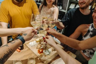 Paris: Food and Wine Tasting Walking Tour in Le Marais - Poilâne-style classics and why the bread matters