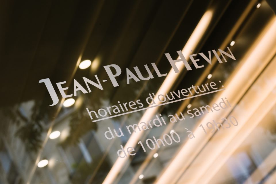 Paris: Food and Wine Tasting Walking Tour in Le Marais - Lunch at a bistro that started as a protest
