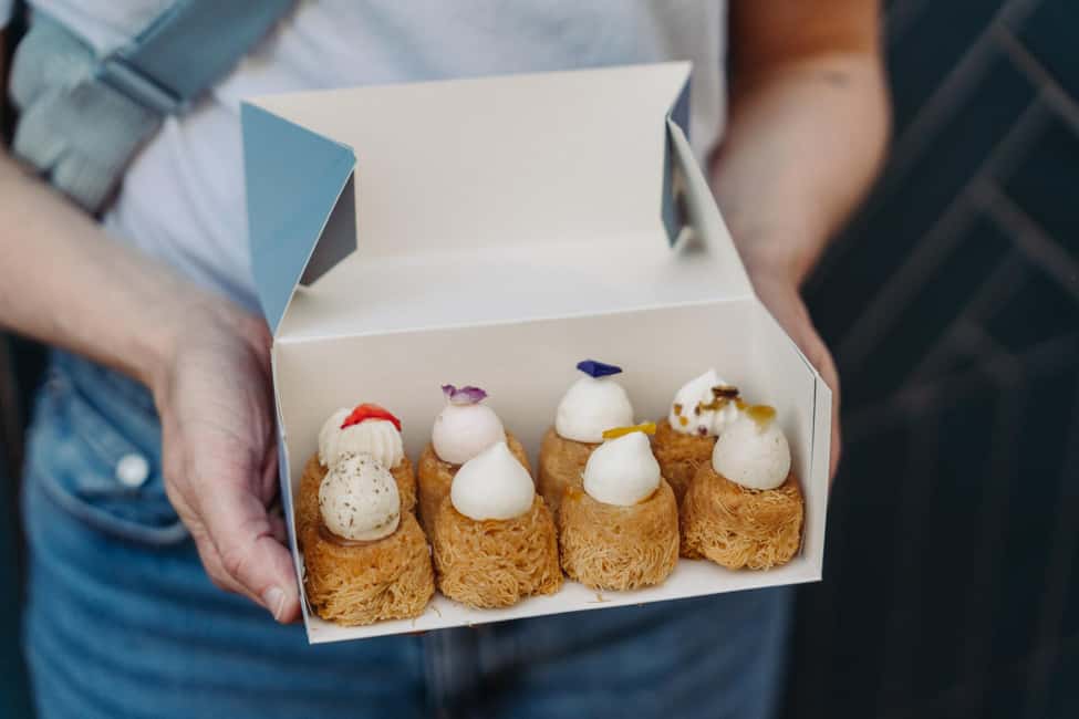 Paris: Food and Wine Tasting Walking Tour in Le Marais - French-Syrian pastry nests: the most fun stop on the walk