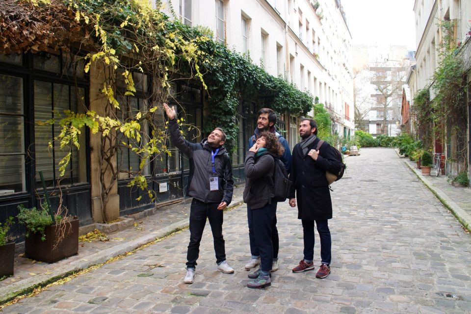 Paris: Food Market Tour in Bastille - Outdoor Aligre: fruit sellers plus antiques in the same stroll