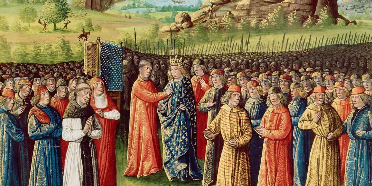 Paris: French Monarchy Intrigues Walking Tour - A French monarchy walk built like a mystery series