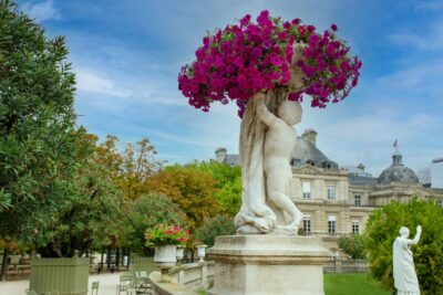 Paris: Full-Day Custom Tour with Local Guide - Meeting Your Guide and Moving Like a Local (Not a Tourist Bus)