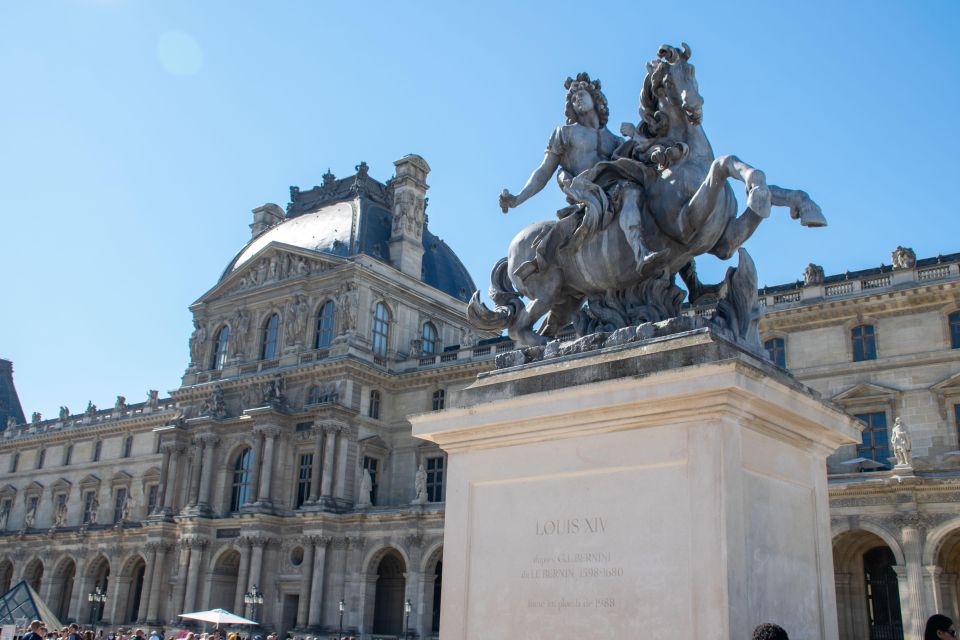 Paris: Full-Day Custom Tour with Local Guide - Notre-Dame Area and Hôtel de Ville: Atmosphere Without Getting Lost