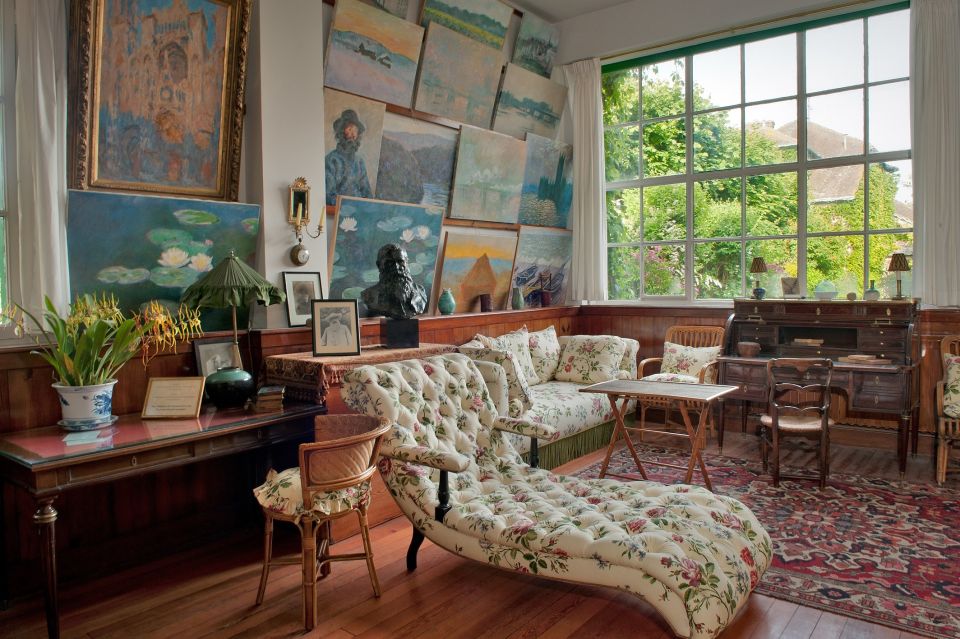 Paris: Giverny & Versailles Small Group or Private Tour - Price and value: why $377 can be fair (or not)