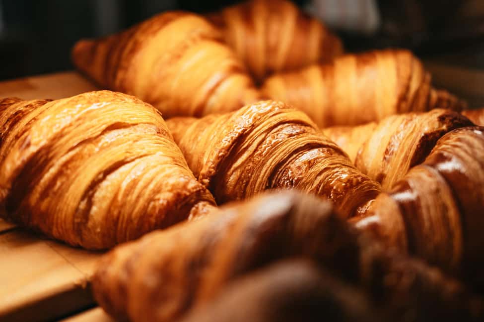 Paris: Gourmet Food Tour with Over 10 Tastings and Wine - Price and value: why $111 adds up in the Louvre area
