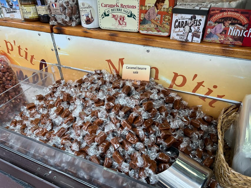 Paris: Guided Montmartre Walking Tour with Food & Wine - Who should book this Montmartre food-and-wine walk?