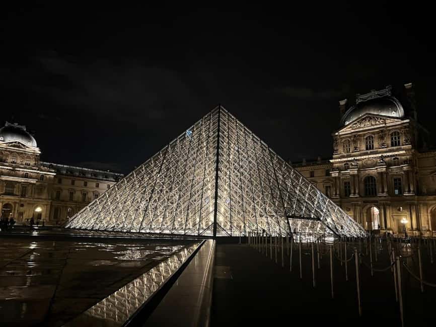 Paris: Guided tour in PORTUGUESE at the Louvre-semi-private - Louvre highlights you’ll focus on: Mona Lisa, Nike of Samothrace, Venus de Milo
