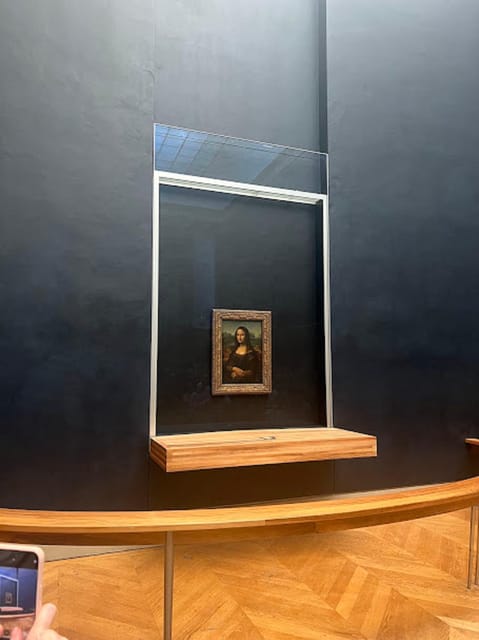 Paris: Guided tour in PORTUGUESE at the Louvre-semi-private - French and Italian painting stories: how the guide keeps it understandable