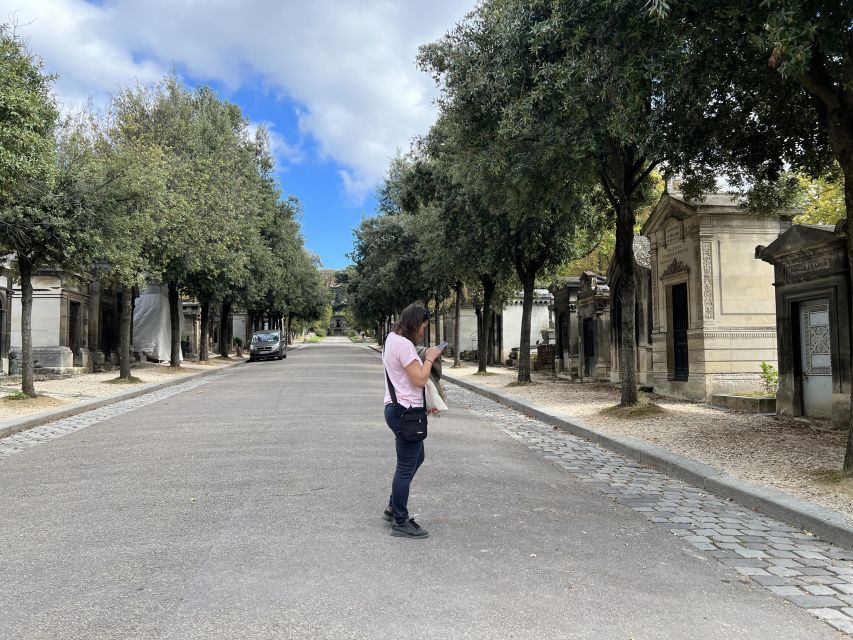 Paris: Haunted Père Lachaise Cemetery Guided Tour - Architecture and emotion: why these tombs feel so personal