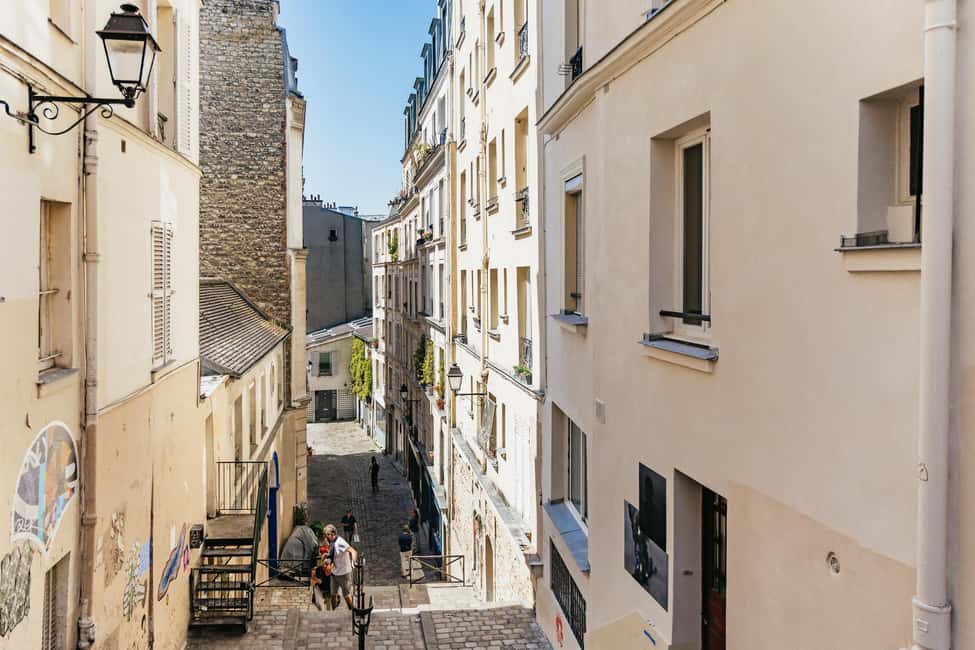 Paris: Hidden Gems of Montmartre with Local Guide - The last vineyard and lesser-seen panoramas for serious photos
