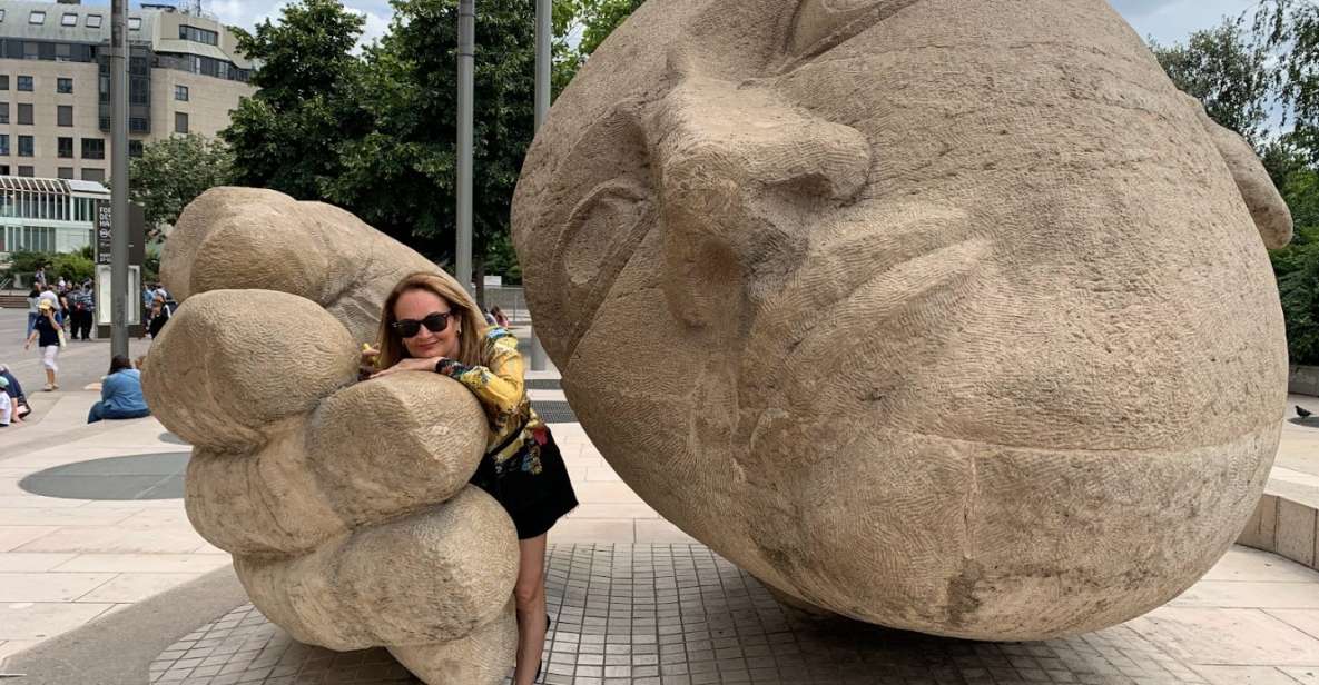 Paris : Highlights of Parisians' Paris guided tour - Key highlights you’ll feel right away