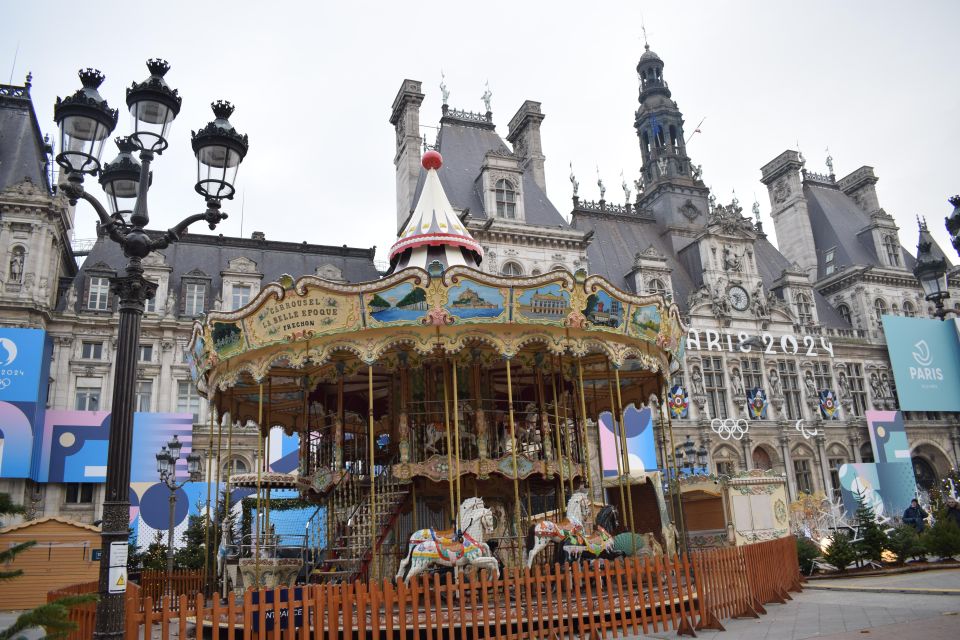Paris : Highlights of Parisians' Paris guided tour - Chic storefront streets near Place Vendôme: status made visible