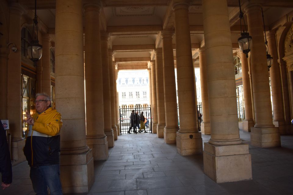 Paris : Highlights of Parisians' Paris guided tour - Opera Garnier from the outside: the theater story behind the spectacle