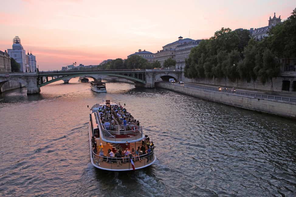 Paris: Hop-on Hop-off Bus Tour & Seine Cruise Bundle Tour - Key takeaways before you ride