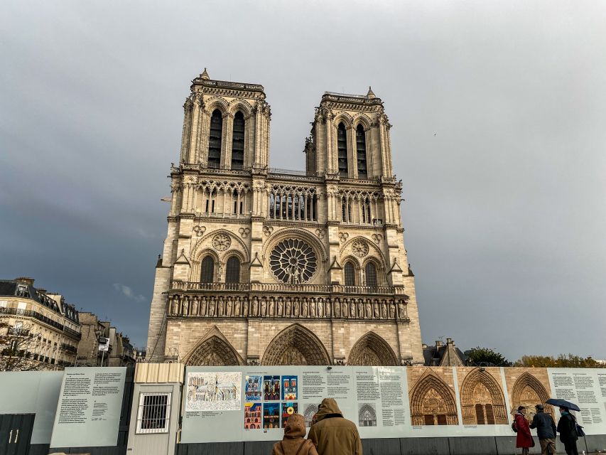 Paris: Île de la Cité and Notre-Dame Walking Tour With Crypt - After the guided walk: what the Crypt visit actually gives you