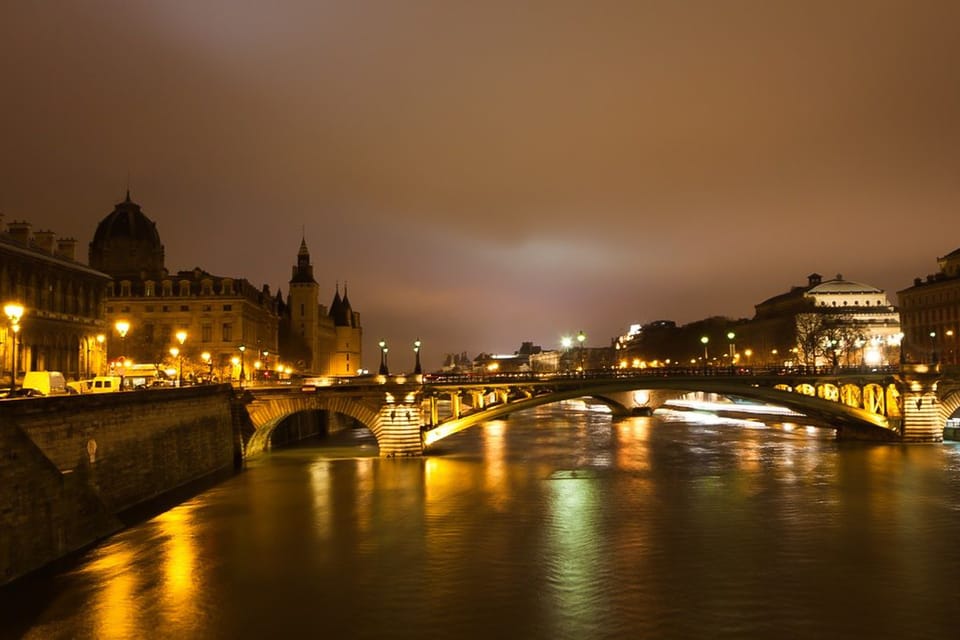 Paris: Illuminated Walking Tour - Key Highlights Worth Your Evening