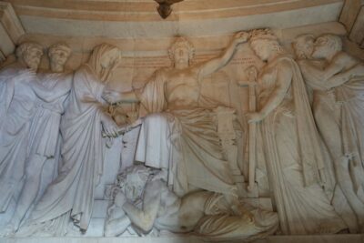 Paris: Invalides Dome - Skip-the-Line Guided Museum Tour - Skip-the-line access at Musée de l’Armée: time saved, focus gained