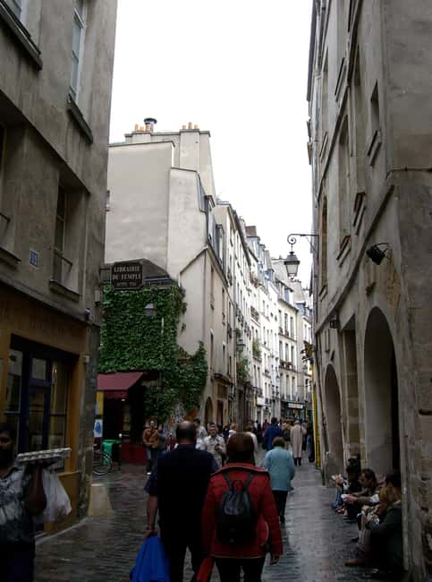Paris: Jewish Marais District Walking Tour - Guide quality: asking good questions and getting flexible pacing