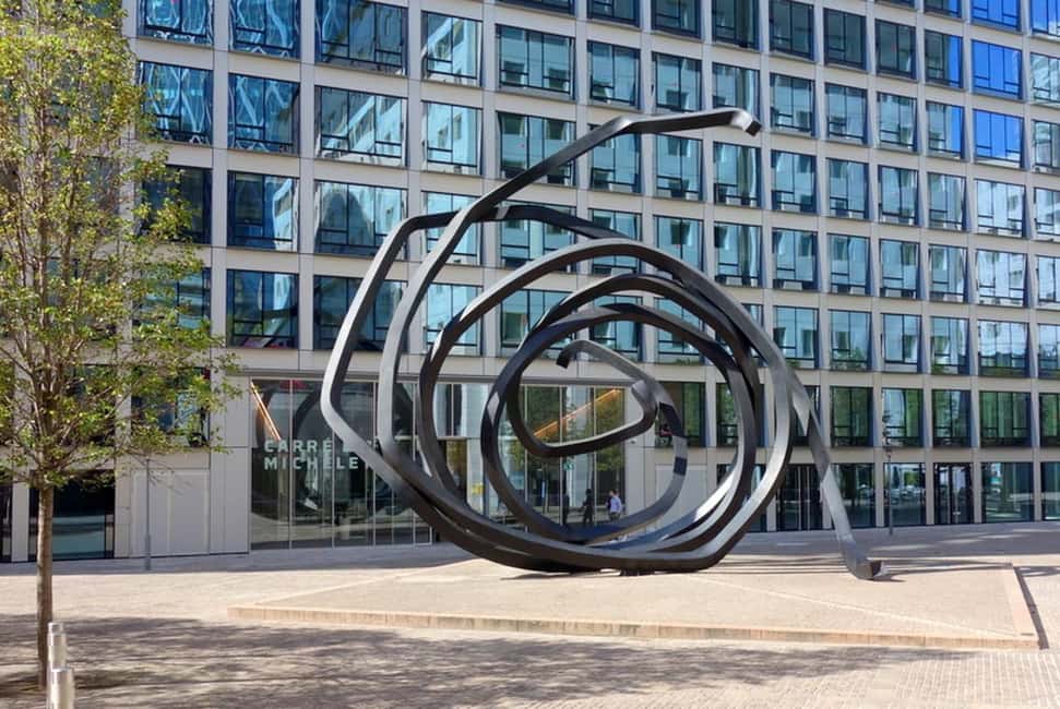 Paris: La Défense Modern District Walking Tour - Skyscrapers, Squares, and Outdoor Sculpture at Street Level