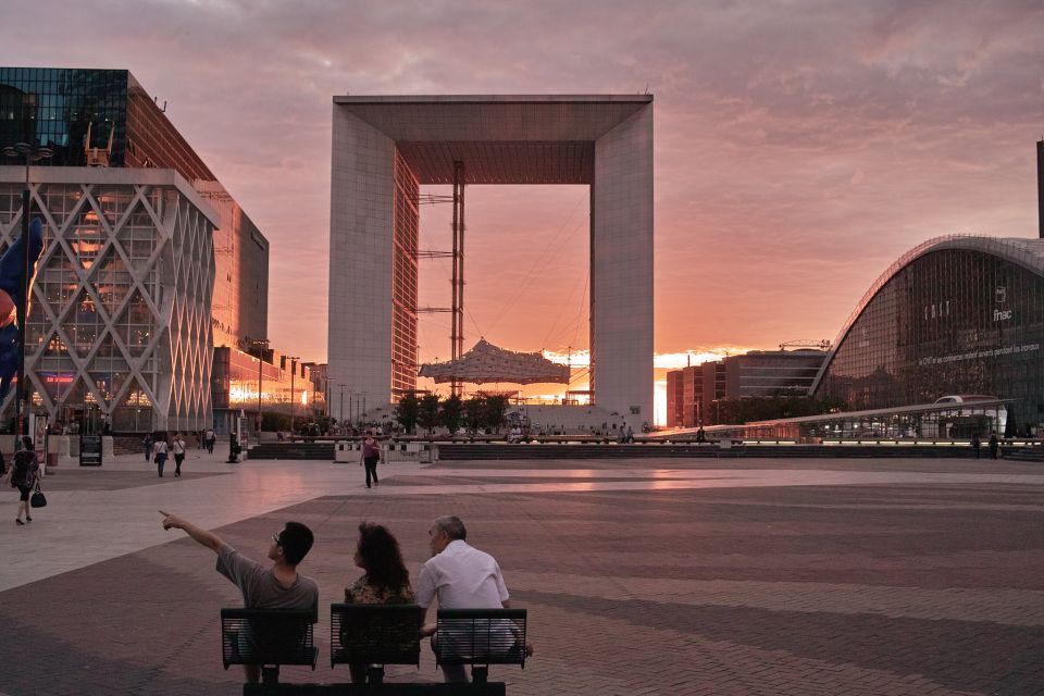Paris: La Défense Private Guided Tour - Key things to know before you go