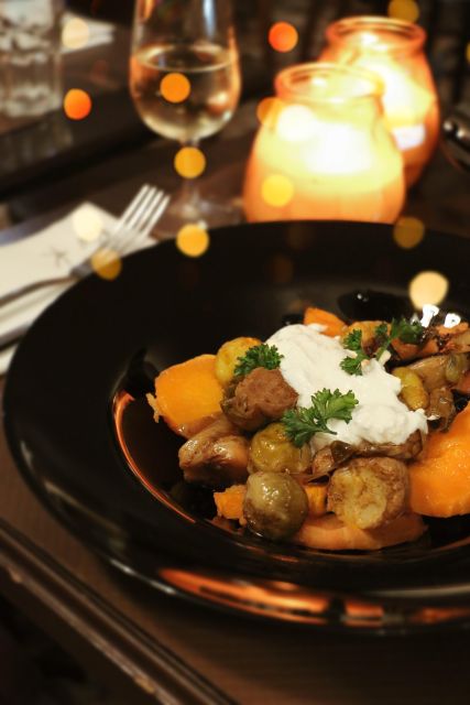 Paris: Latin Quarter Traditional Food Tour with Full Meal - Rue Mouffetard and Place de la Contrescarpe: the walking portion that earns its place