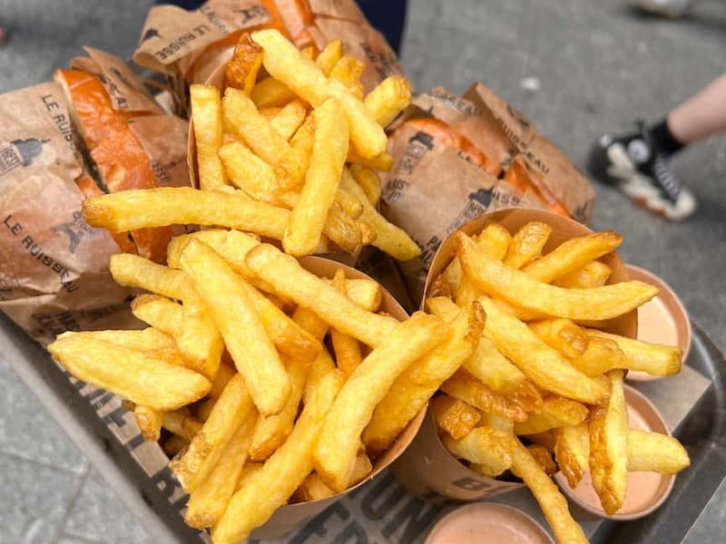 Paris: Le Marais Guided Food Tour with Tastings - Getting Oriented in Le Marais: Start Point, Walking Style, and Timing