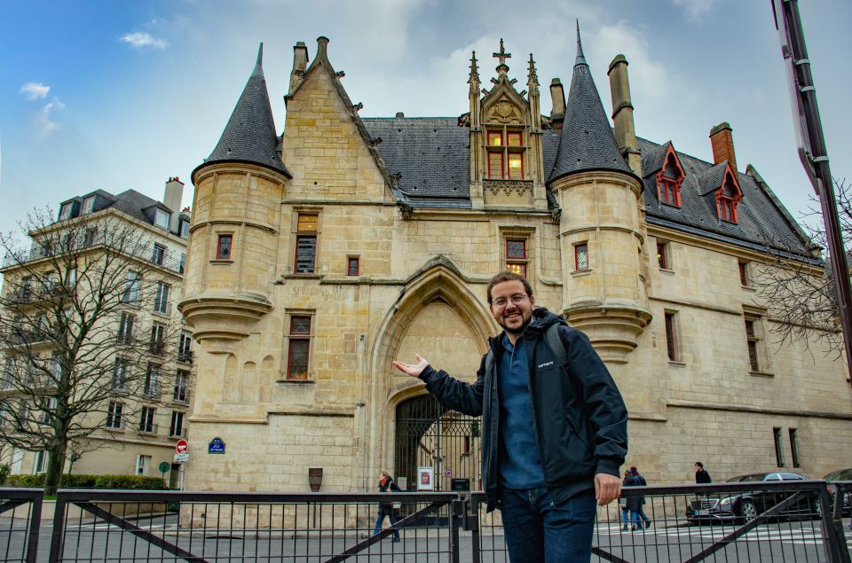 Paris Le Marais Walking Tour: Small Group Experience - Hôtel de Ville (and Paroisse Saint-Paul Saint-Louis): your tour ends near more options