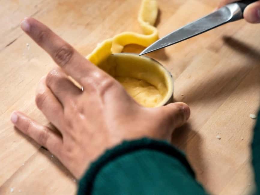 Paris: Lemon Tart Baking Class with a Pastry Chef - Meeting Ateliers Parisiens: Find the Grey Door First
