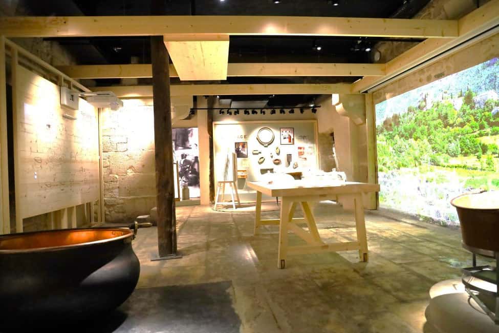 Paris: Living Cheese Museum Guided Tour with Cheese Tasting - Why this tour is such good value at around $23
