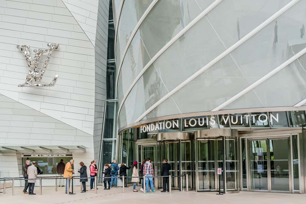 Paris: Louis Vuitton Foundation Exterior Tour with Entry - Price and value: why $58 can feel fair