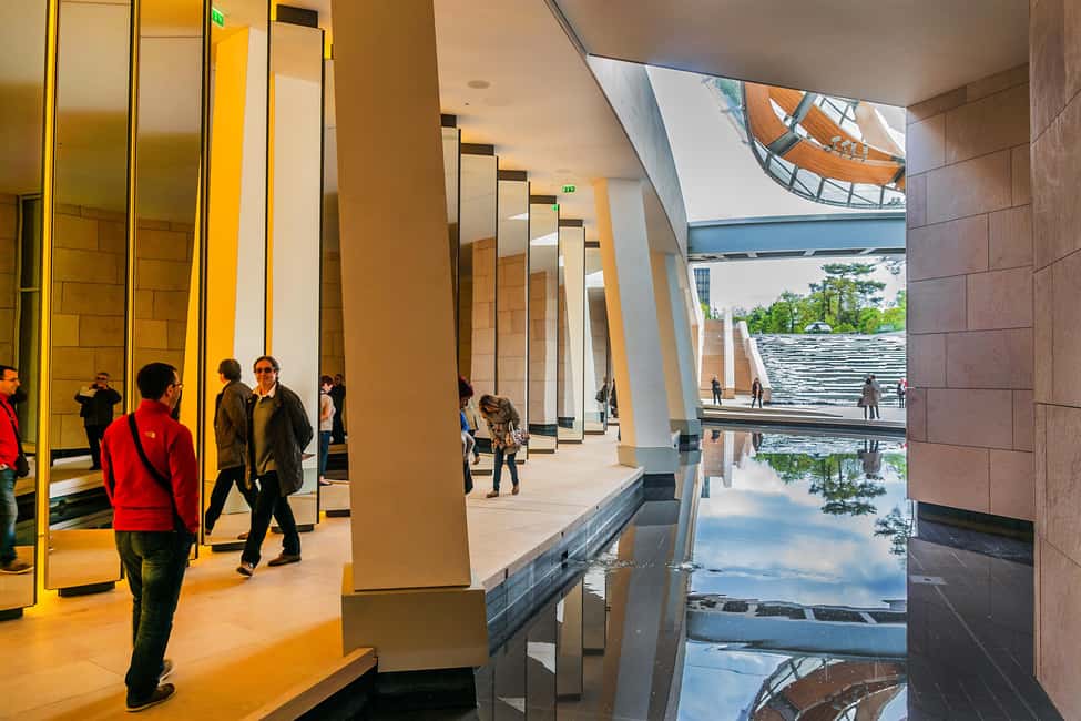Paris: Louis Vuitton Foundation Exterior Tour with Entry - Finding Le Séquoia Café (and not losing your entry)