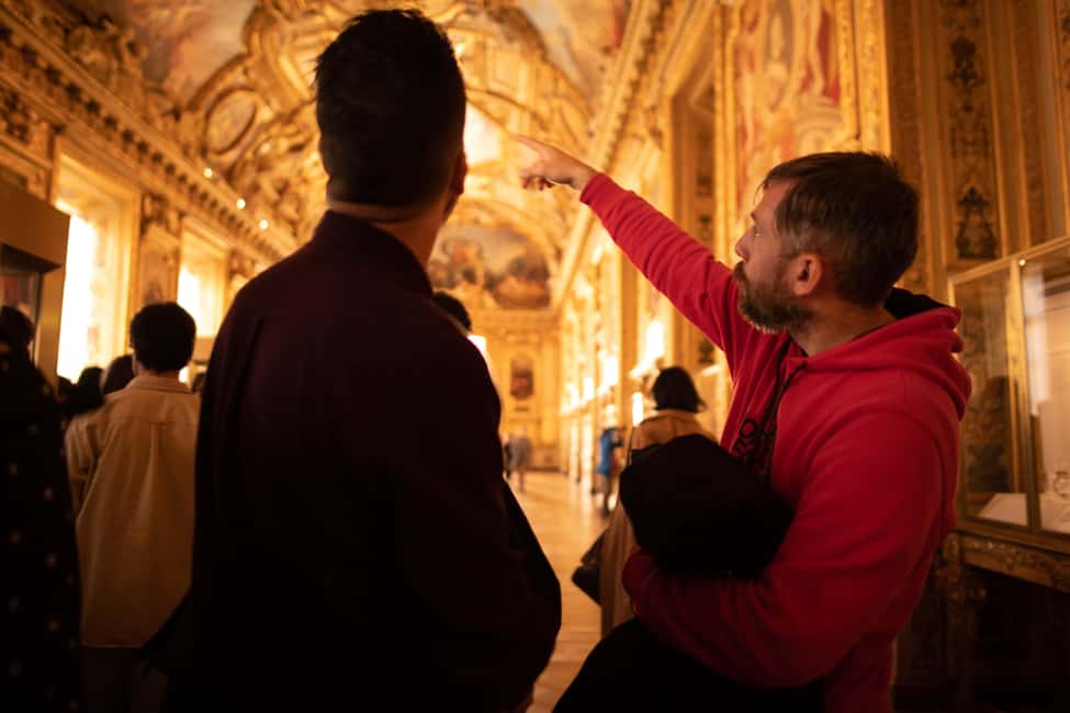 Paris Louvre Exclusive Semi Private Guided Tour Max 6 People - Meeting at the Louvre: Finding Your Guide Fast (and Stress Less)
