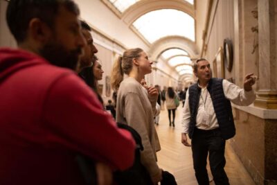Paris Louvre Exclusive Semi Private Guided Tour Max 6 People - The Louvre Pyramid Moment: Why the Outside Orientation Matters