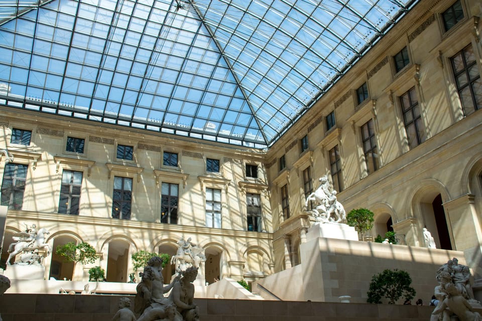 Paris: Louvre Museum Highlights Small-Group Guided Tour - 4-Hour Option: More Time for Questions and Slower Looking