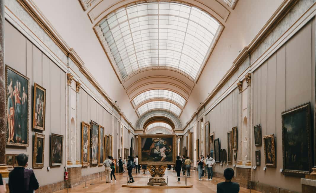 Paris: Louvre Museum Ticket with Optional Hosted - Glass Pyramid, Courtyards, and Royal Palace Views: What You’ll See First