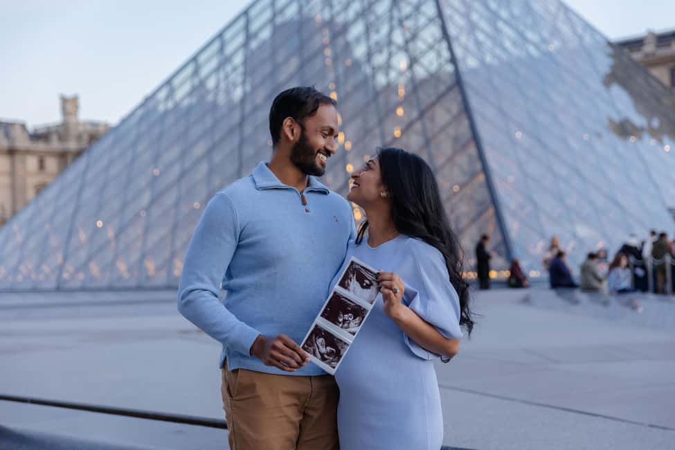 Paris: Louvre photoshoot or Seine bridges Eiffel Tower walk - Where You Start Matters: Carrousel Area to Louvre-Side Angles