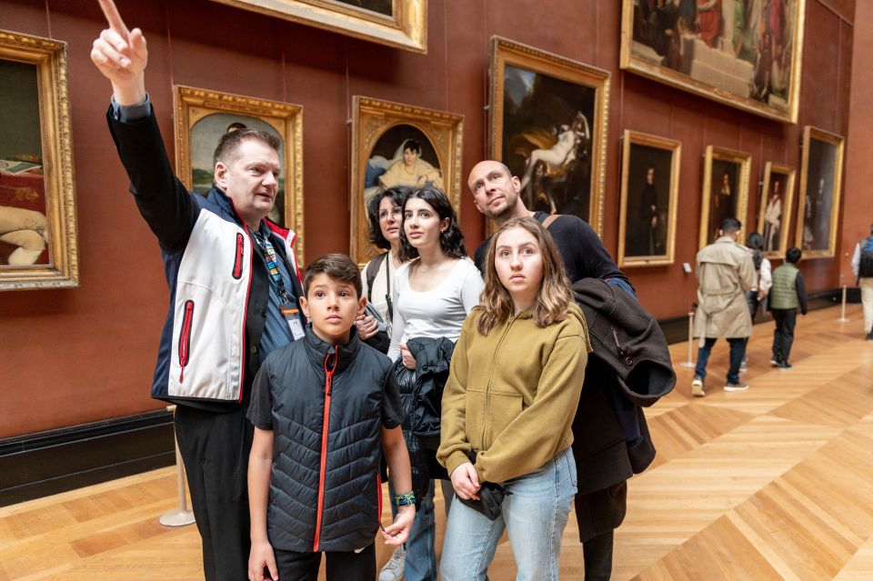 Paris: Louvre Private Family Tour for Kids + Reserved Entry - The Mona Lisa stop: seeing La Joconde without losing the plot