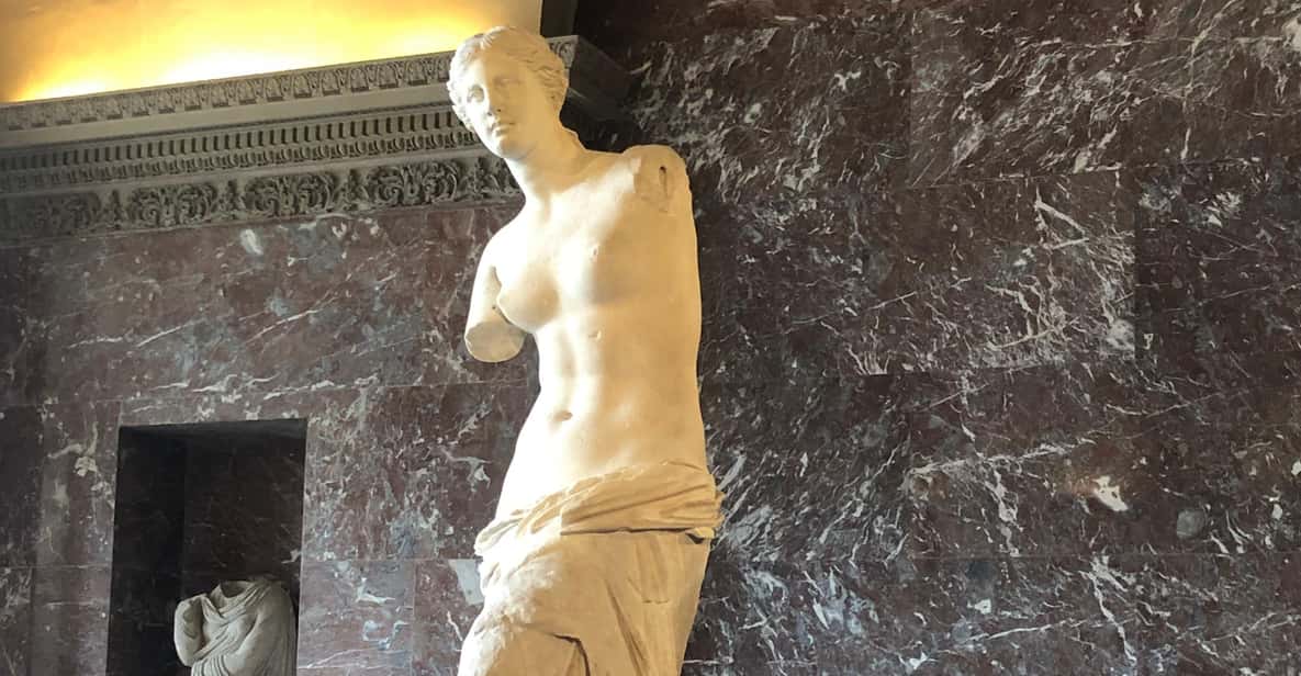 Paris Louvre : Private Treasure Hunt for Families or groups - The mission briefing: how the treasure hunt starts
