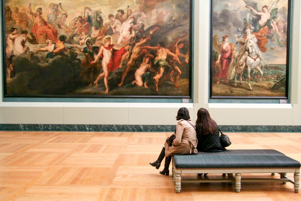 Paris: Louvre Reserved Ticket and River Cruise Combo - The Louvre at your pace: how to see the essentials without wandering forever