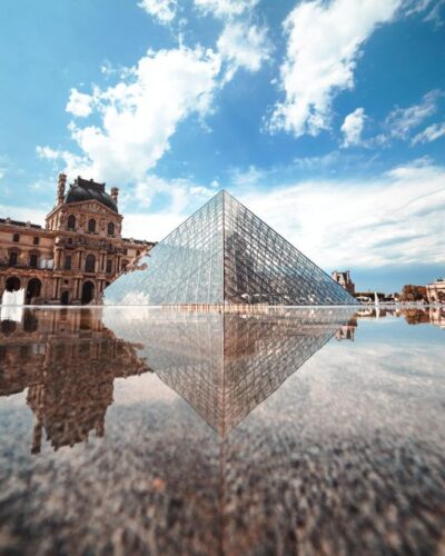 Paris: Louvre Ticket with Audioguide App and Seine Cruise - Louvre entry with an audioguide app: what that means in practice