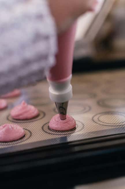 Paris: Macaron Baking Class - Welcome Moments, Guided Tasting, and Your Box of Macarons